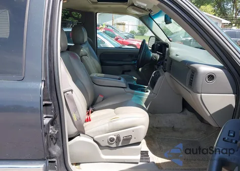 2003 GMC Yukon Xl 1500 Slt z USA, uszkodzony, nr VIN 1GKFK16ZX3J132945